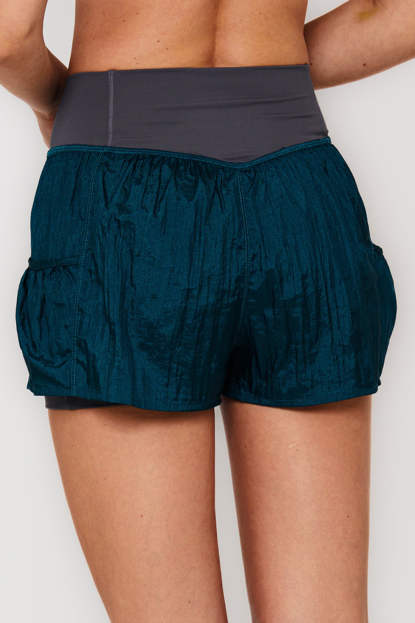 Short bolso franzido lateral (SH08)