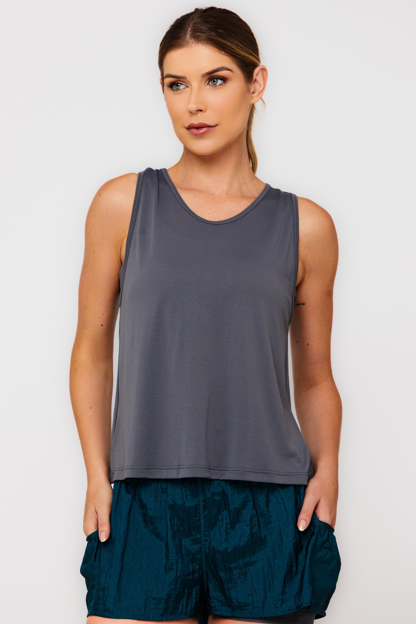 Short bolso franzido lateral (SH08)