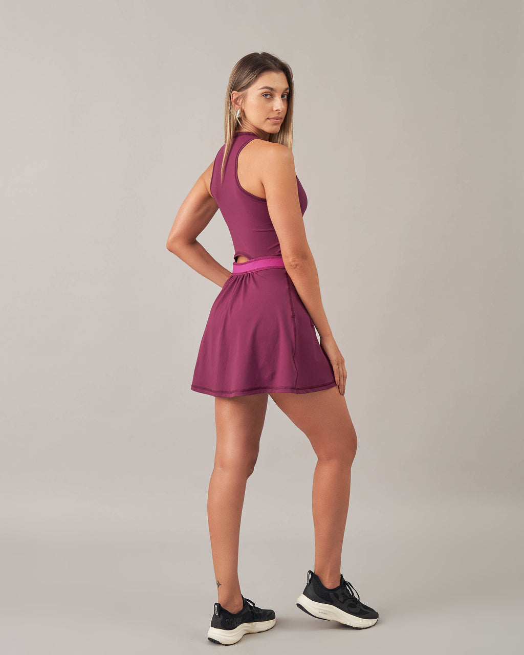 Vestido detalhe costa (VE02)